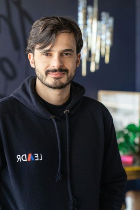Customer face